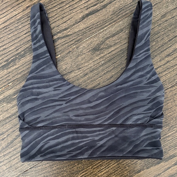 Lululemon Reversible Zebra/Black Print Sports Bra - Black (size 2) - Picture 2 of 5
